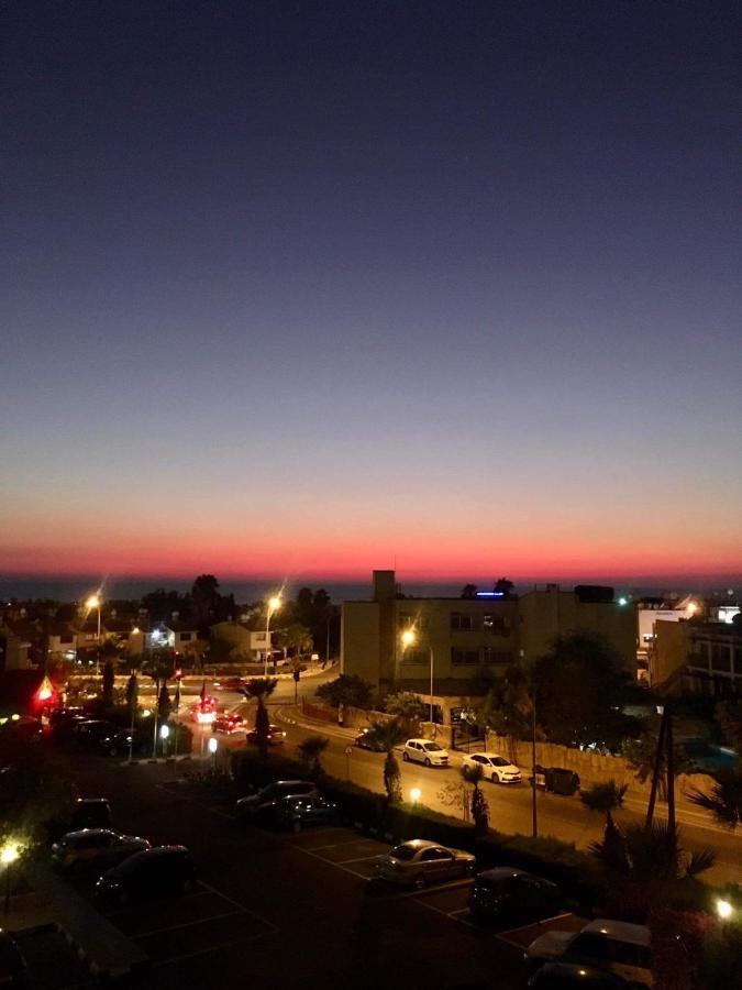 Sunset Seaview Studio Apartment Paphos Bagian luar foto