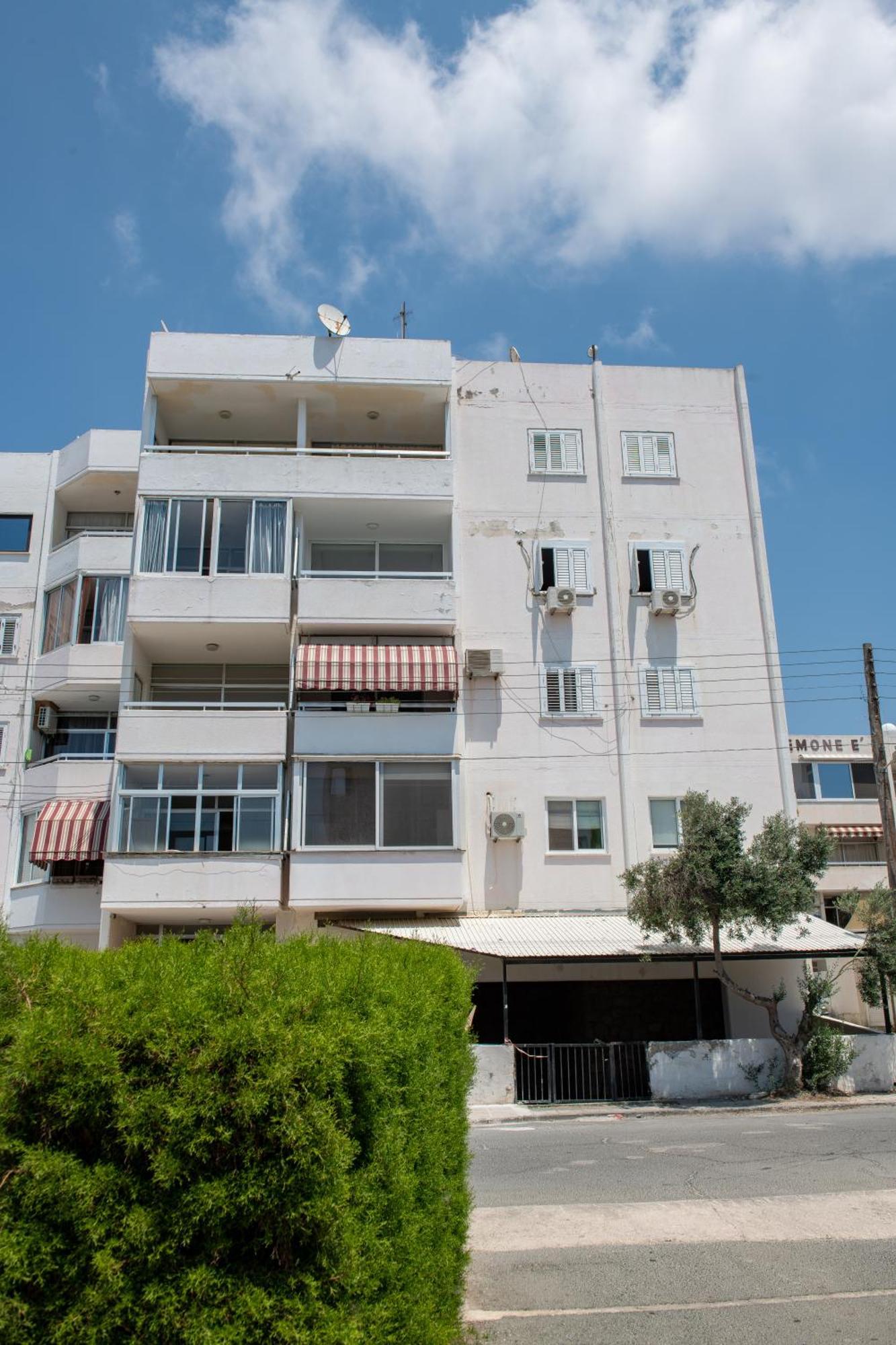Sunset Seaview Studio Apartment Paphos Bagian luar foto